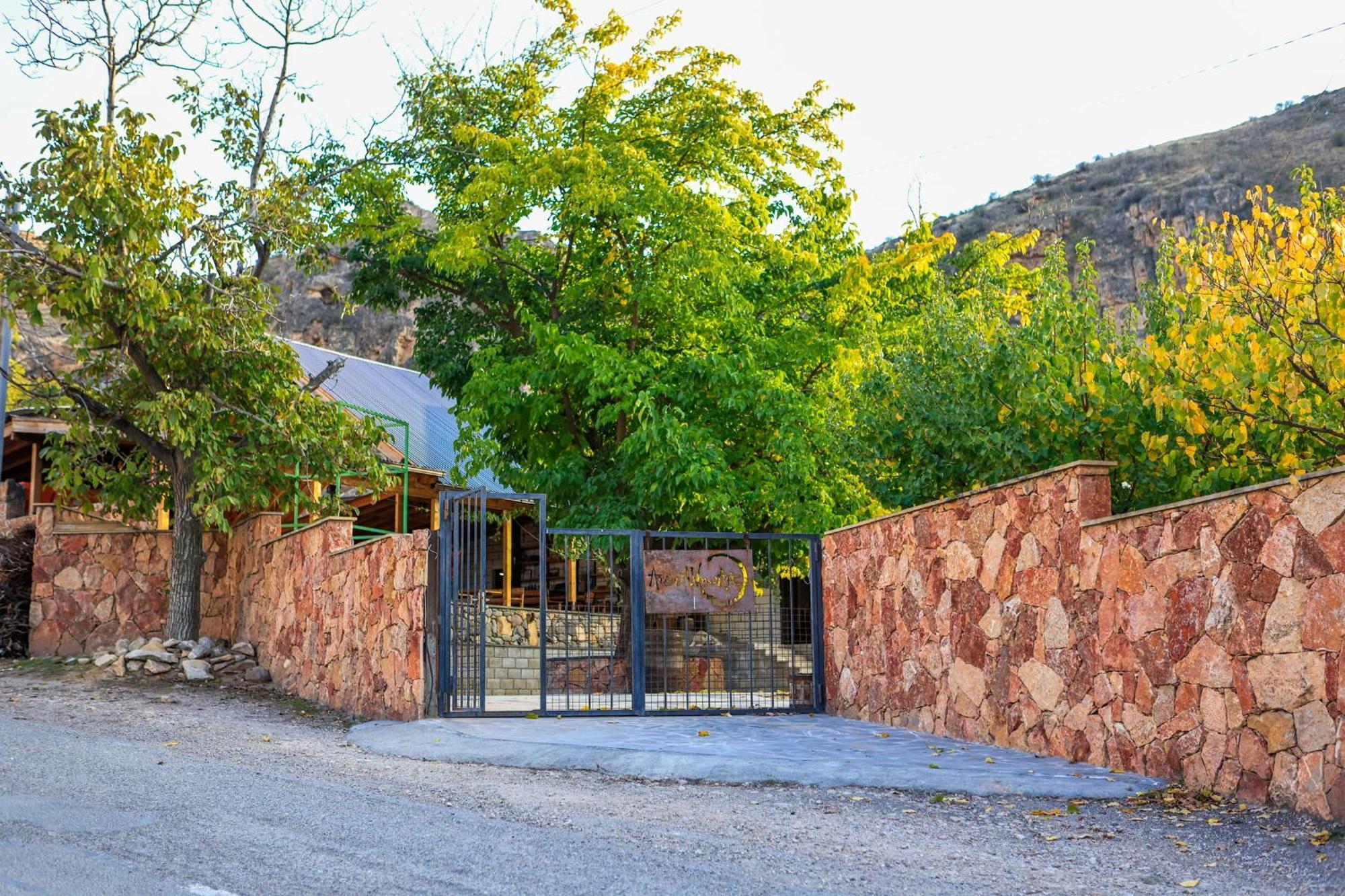 Areni Wine Art Bed & Breakfast Exterior photo