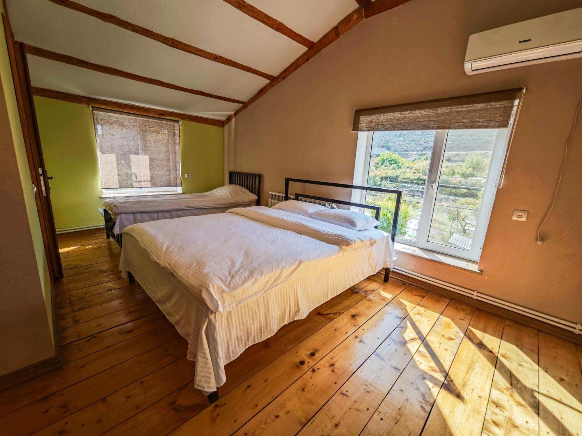 Areni Wine Art Bed & Breakfast Exterior photo